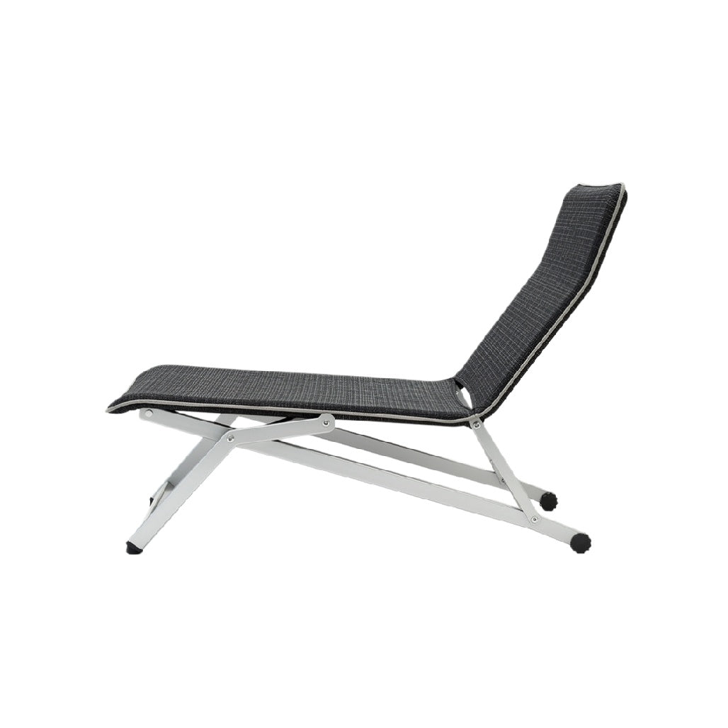 Adjustable Lightweight Folding Lounge Chair with Durable Fabric